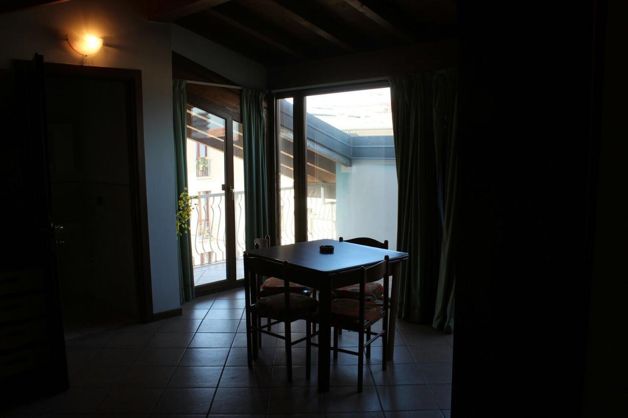 Casa Regina Apartment Desenzano del Garda Ngoại thất bức ảnh