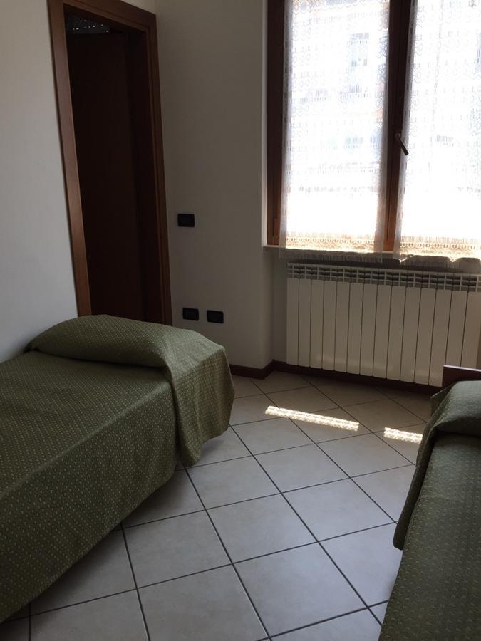 Casa Regina Apartment Desenzano del Garda Ngoại thất bức ảnh
